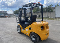 Дизельный вилочный погрузчик AURORA Forklift FD30T-NGA3